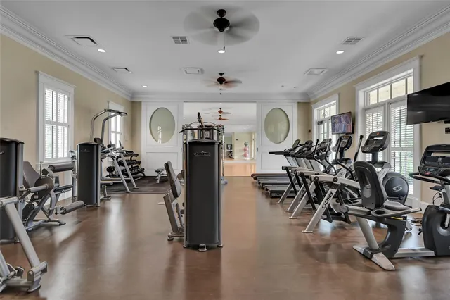 $950,000 | 222 Breezy Way, The Woodlands, TX 77380