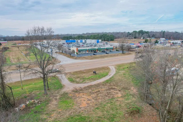 $799,000 | 1020 Mulberry Avenue, Selmer, TN 38375