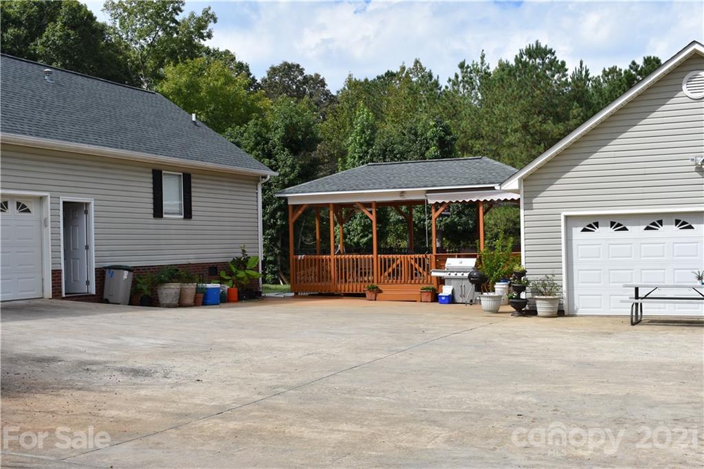435 Potter Road Lancaster, SC 29720 - Photo 4 of 40 Gallery Image 4