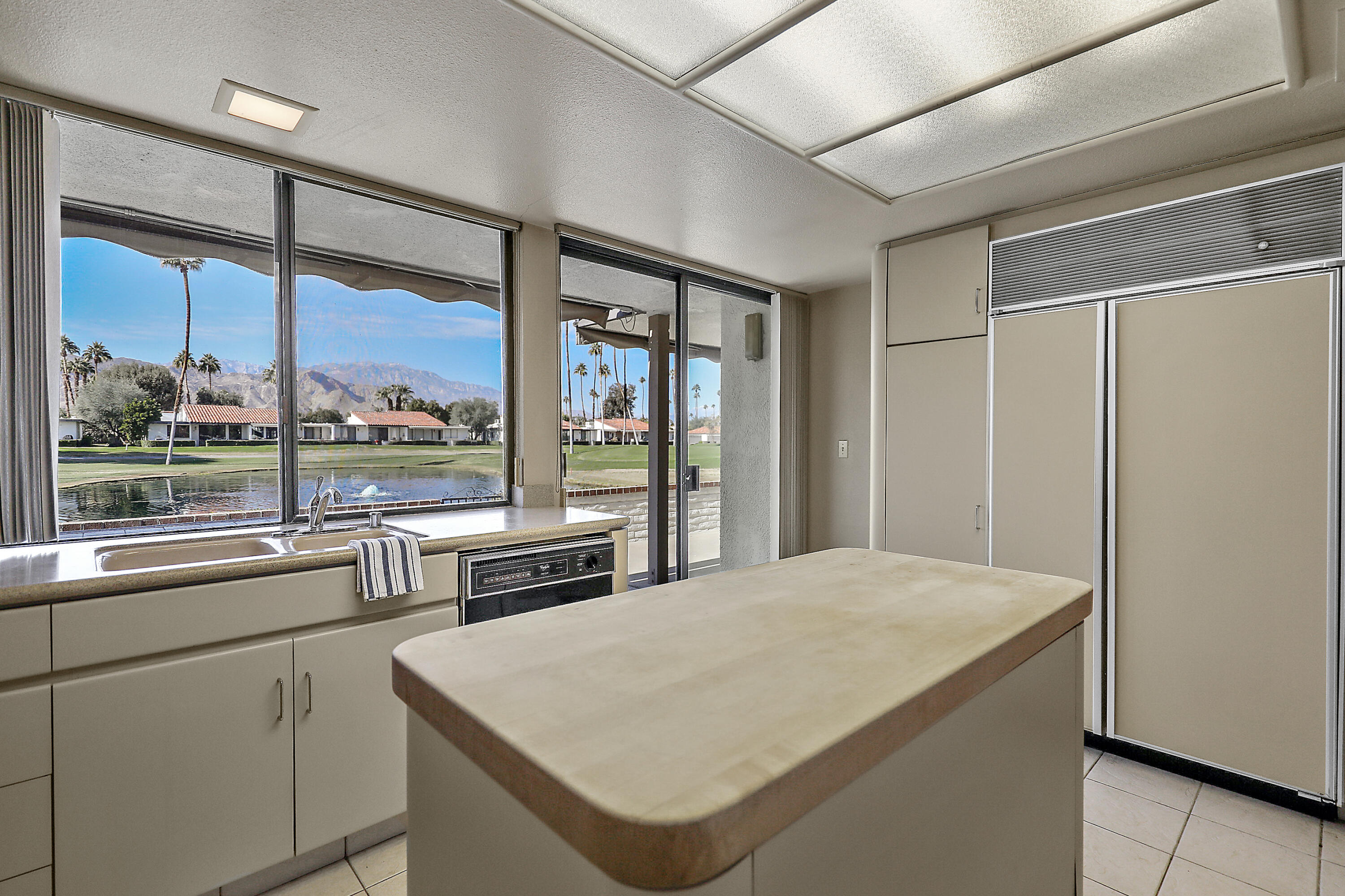 11 Ronda Drive Rancho Mirage, CA 92270 - Photo 20 of 26 Ronda11#12