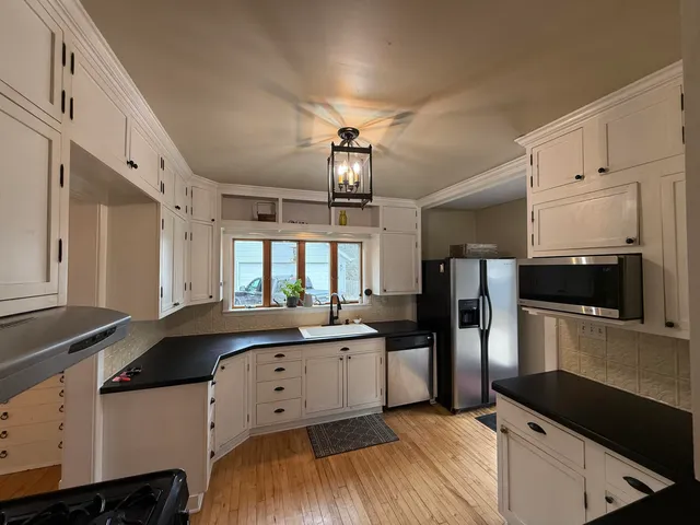 $225,000 | 1712 28th Street, Two Rivers, WI 54241