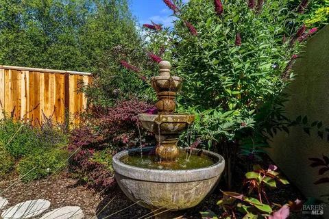 $599,000 | 2854 Pearblossom Drive, Santa Rosa, CA 95407
