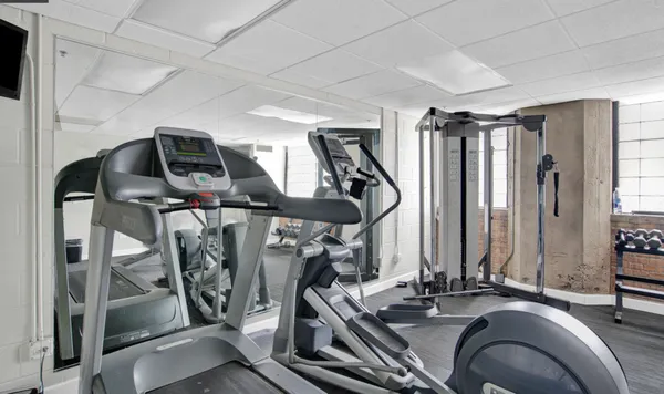 $395,000 | 320 East 21st Street, Unit 606, Chicago, IL 60616