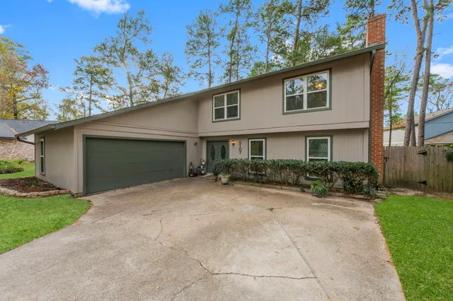 $559,500 | 2107 Level Oak Place, The Woodlands, TX 77380