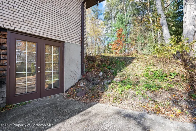 $359,500 | 15 Frank Street, Carbondale, PA 18407