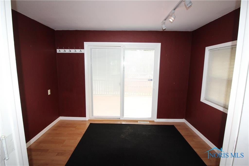 3802 Elmhurst Road Toledo, OH 43613 - Photo 8 of 21 Gallery Image 8