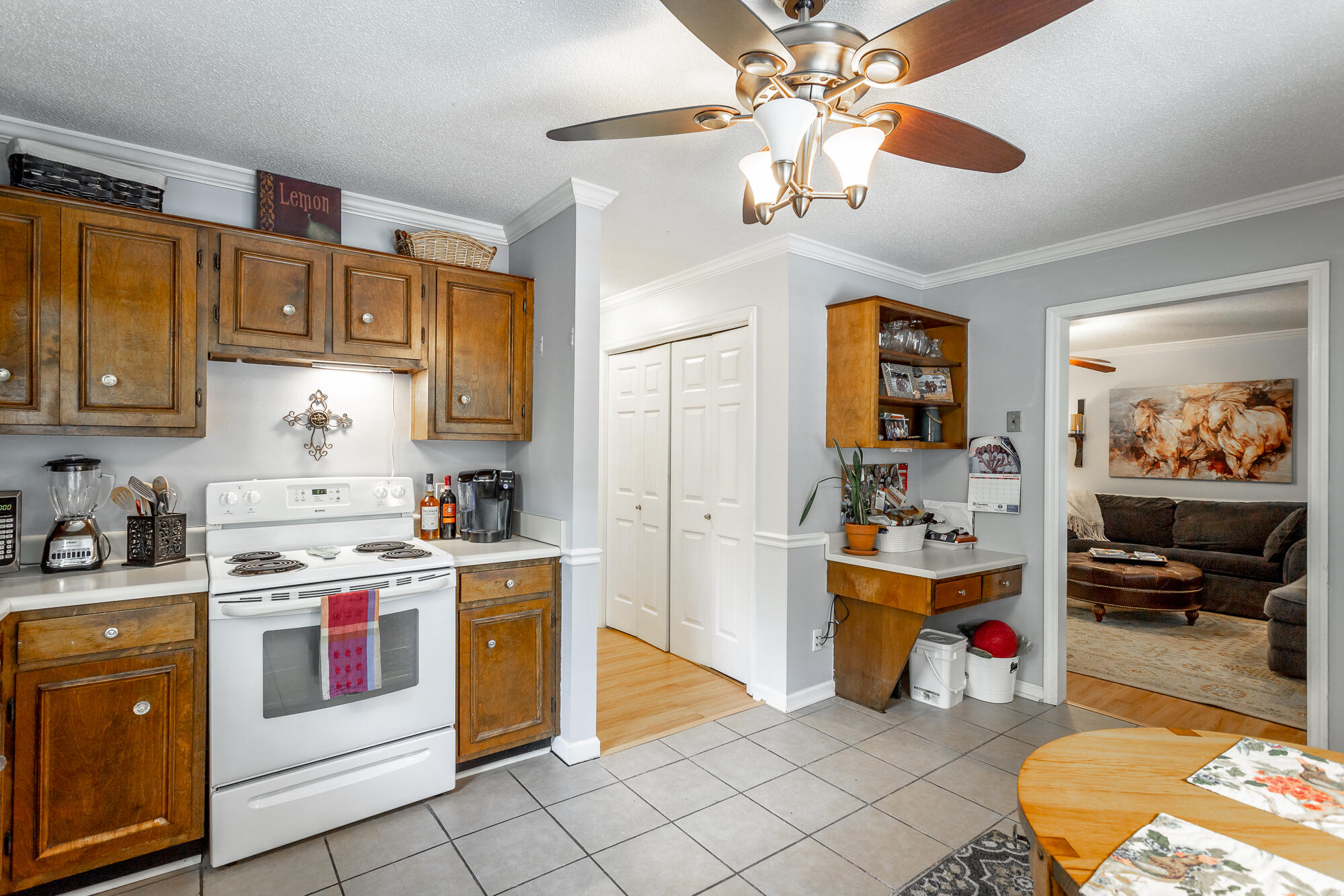 844 South Murrell Road Signal Mountain, TN 37377 - Photo 19 of 43 Interior 6