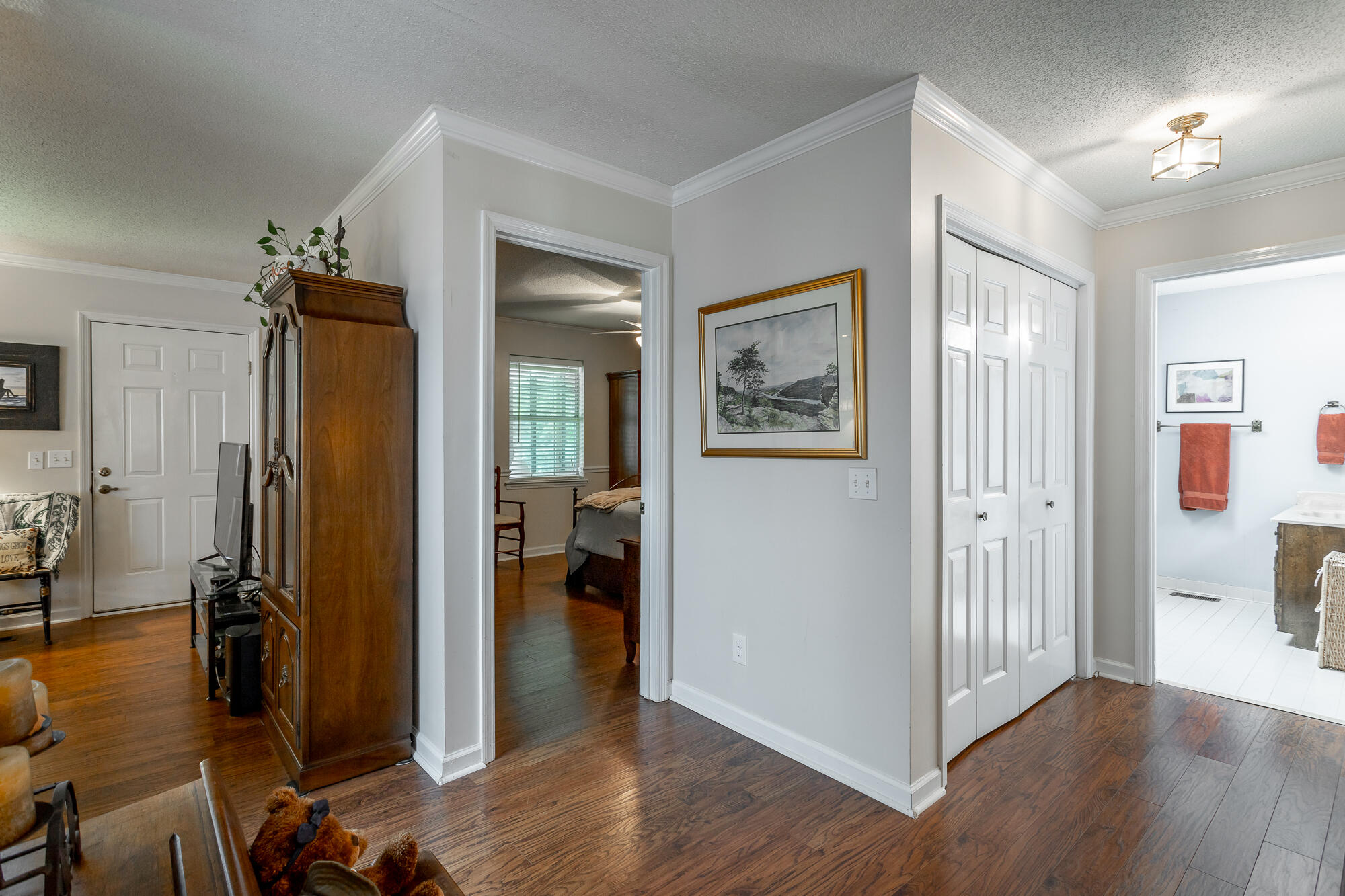 844 South Murrell Road Signal Mountain, TN 37377 - Photo 39 of 43 Interior B 14