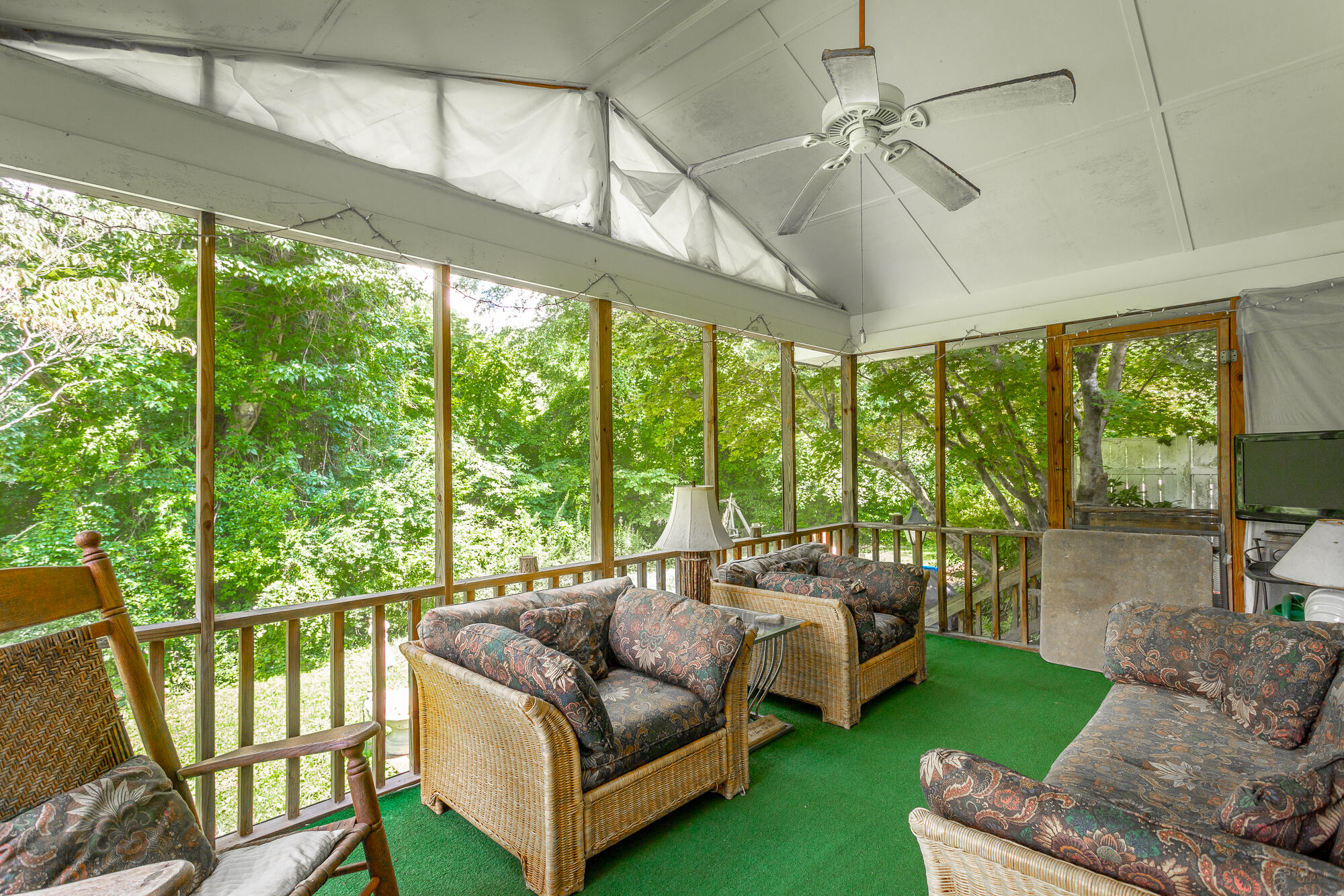 844 South Murrell Road Signal Mountain, TN 37377 - Photo 43 of 43 Screened Porch 1