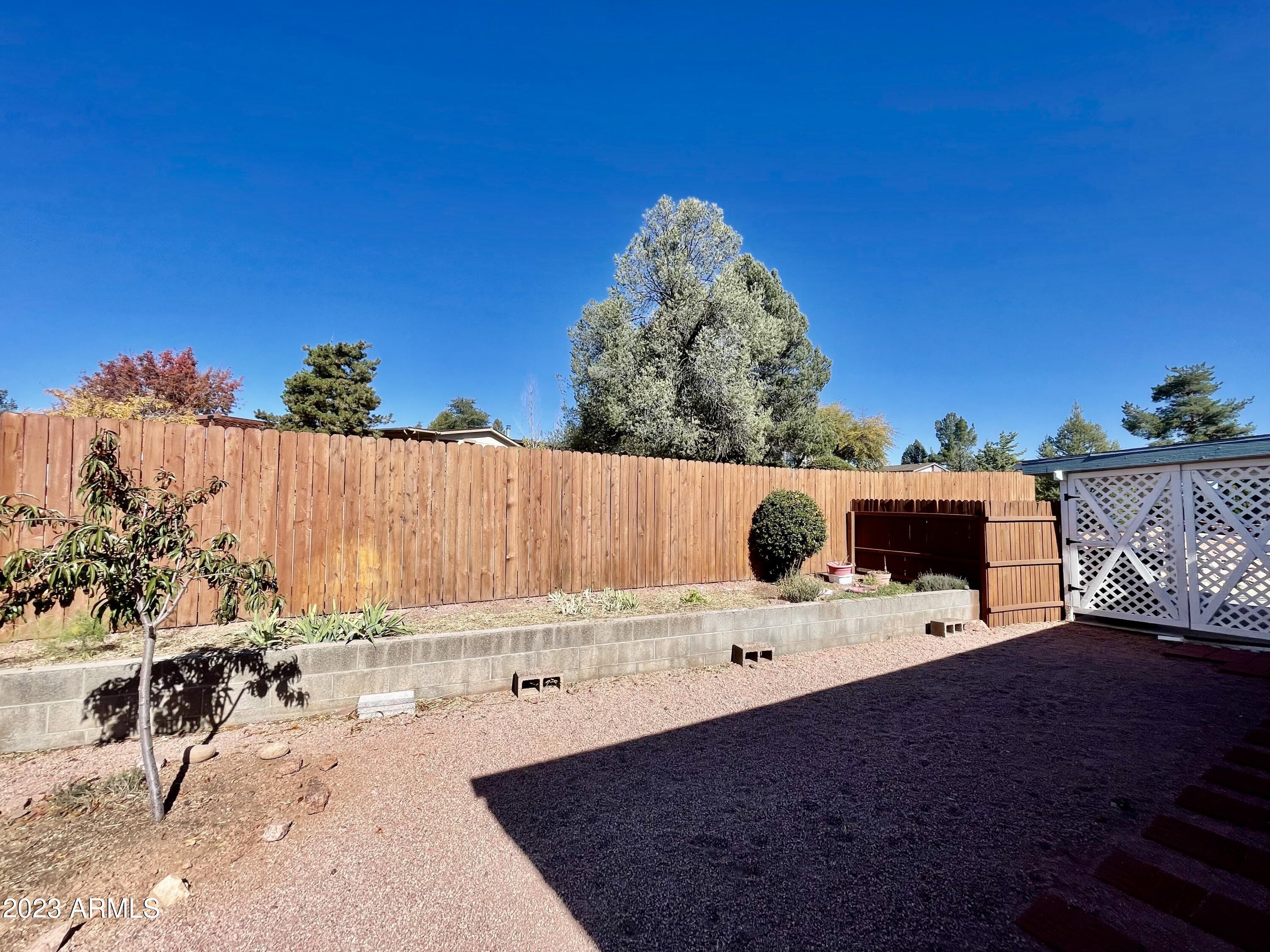 1219 West Birchwood Road Payson, AZ 85541 - Photo 16 of 17 Side Yard