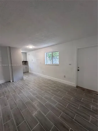 $2,400 | 310 Northwest 16th Avenue, Unit 1, Miami, FL 33125