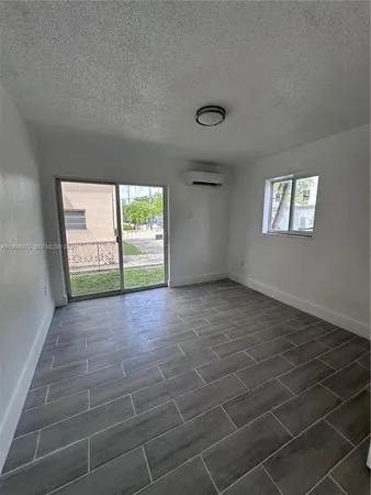 $2,400 | 310 Northwest 16th Avenue, Unit 1, Miami, FL 33125