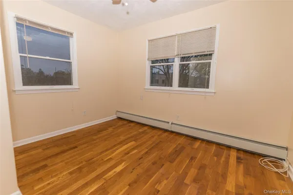 $3,600 | 27 Park Place, Unit 2, Lynbrook, NY 11563