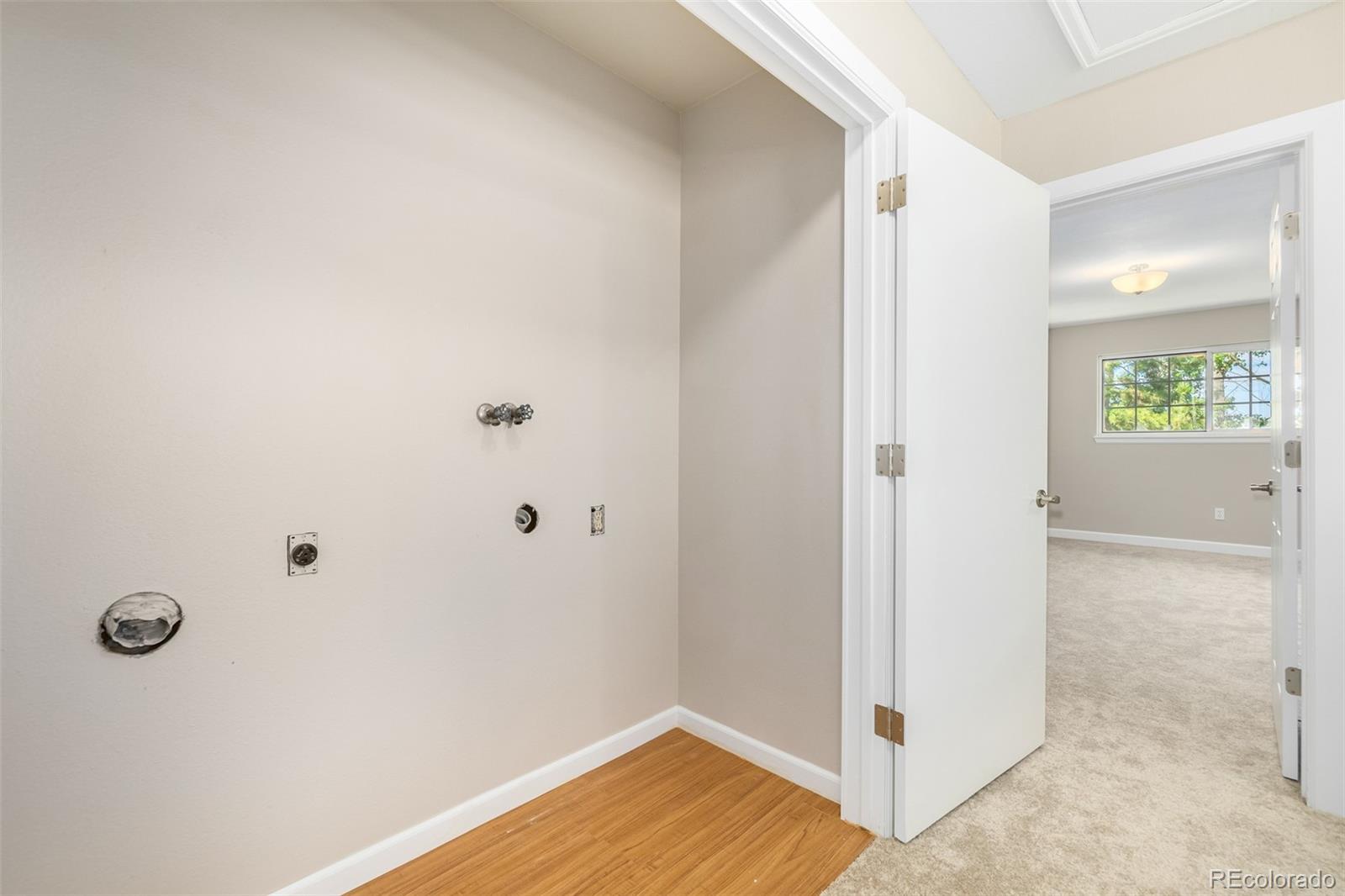 10401 West Red Mountain Road Littleton, CO 80127 - Photo 31 of 40 a view of bathroom