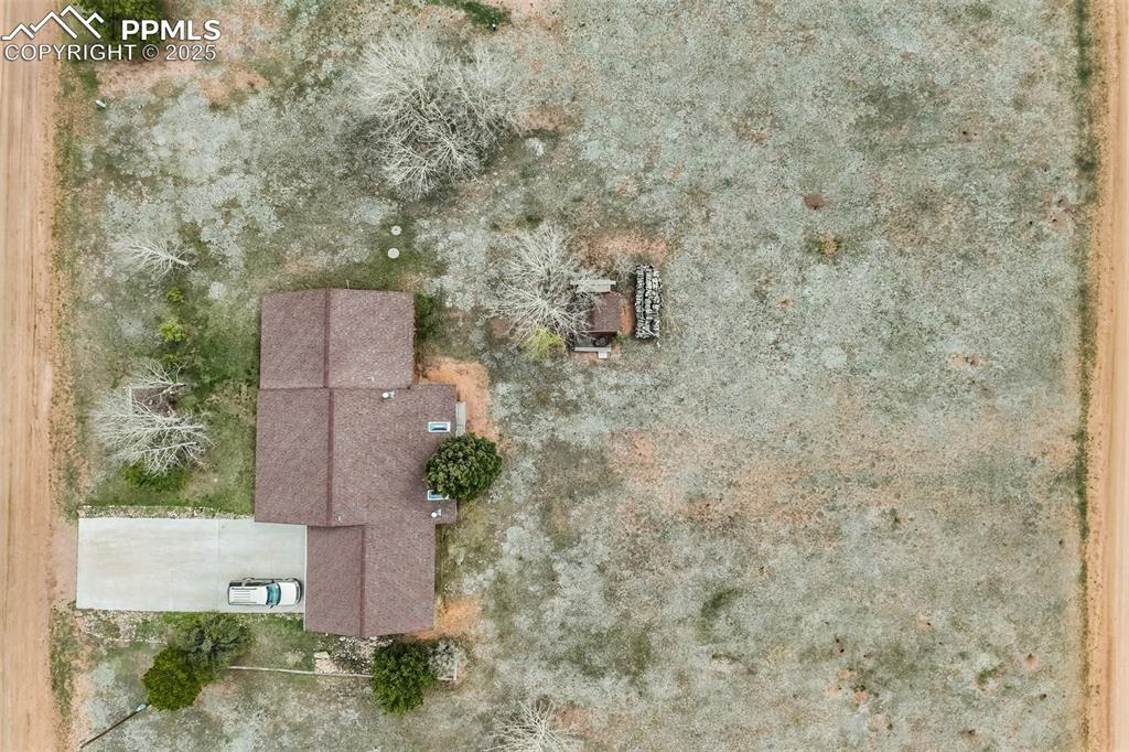 65 Yeoman Lane Divide, CO 80814 - Photo 33 of 43 front view of a brick wall