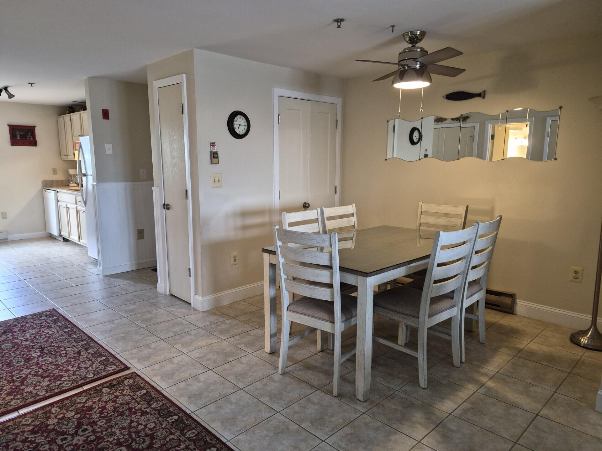 1373 Post Road, Unit 8D Wells, ME 04090 - Photo 3 of 18 DINNING ROOM