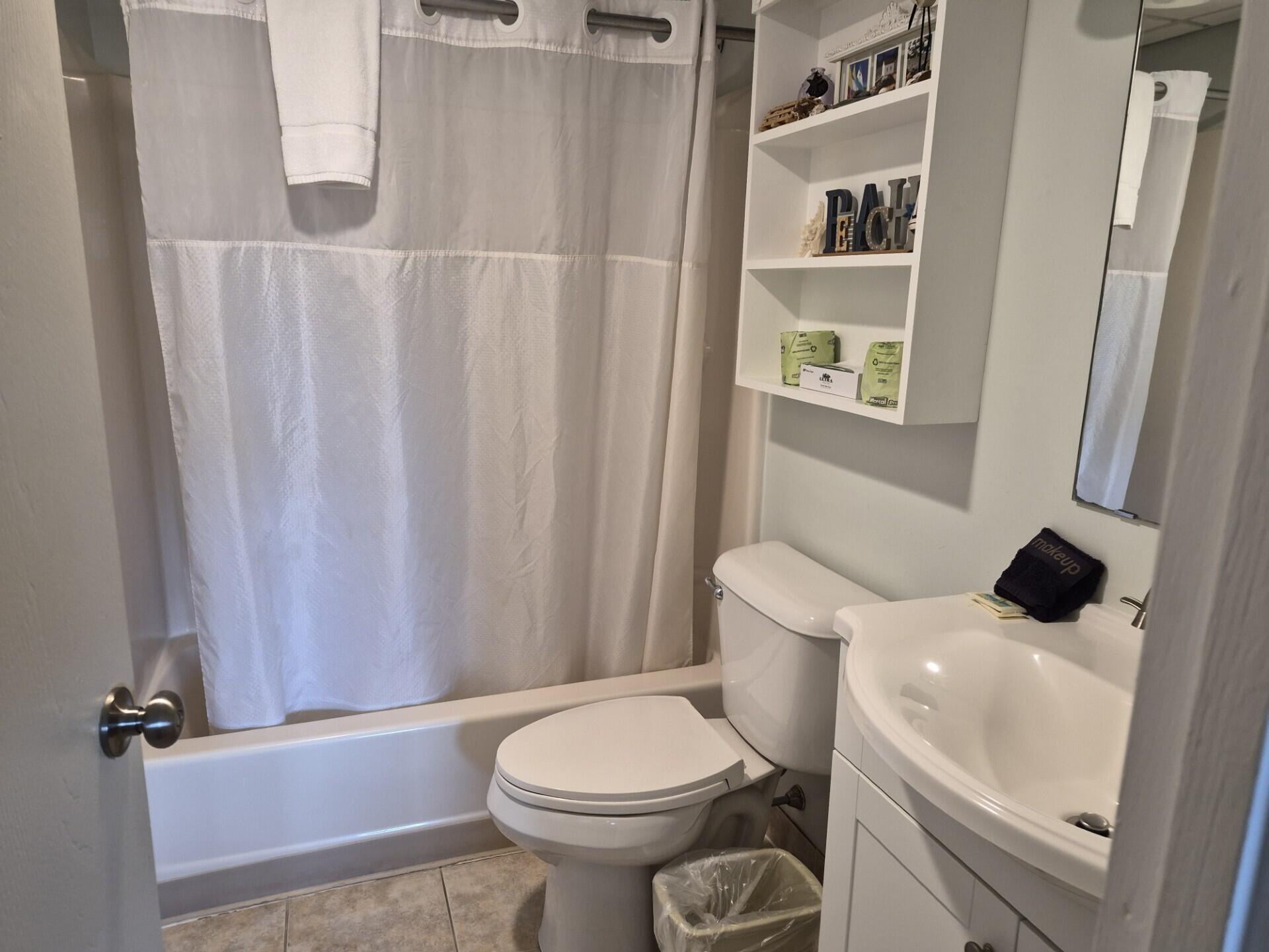 1373 Post Road, Unit 8D Wells, ME 04090 - Photo 7 of 18 PRIVATE PRIMARY FULL BATH