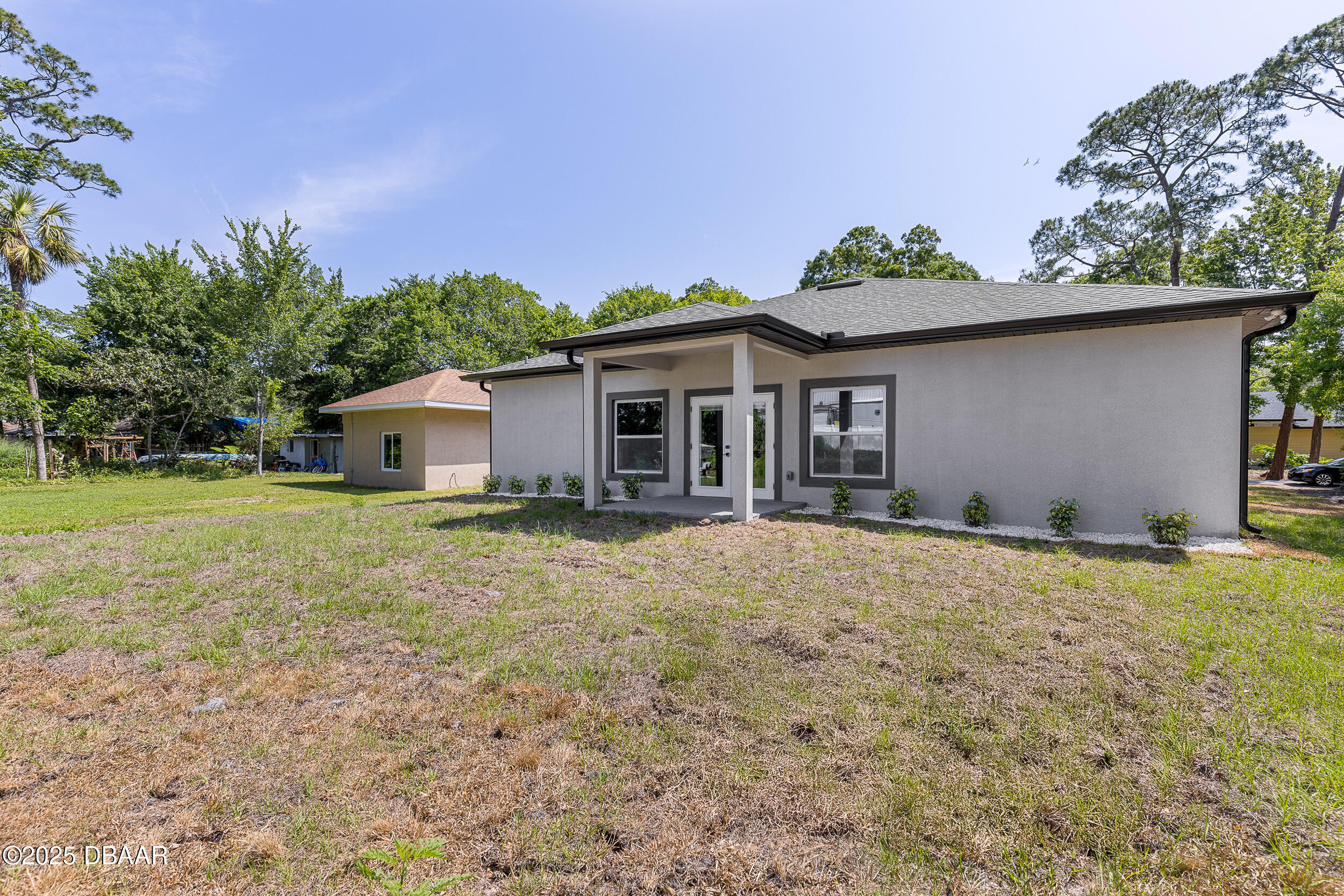 1738 Palm Road Ormond Beach, FL 32174 - Photo 30 of 48 30_img_5679-edit