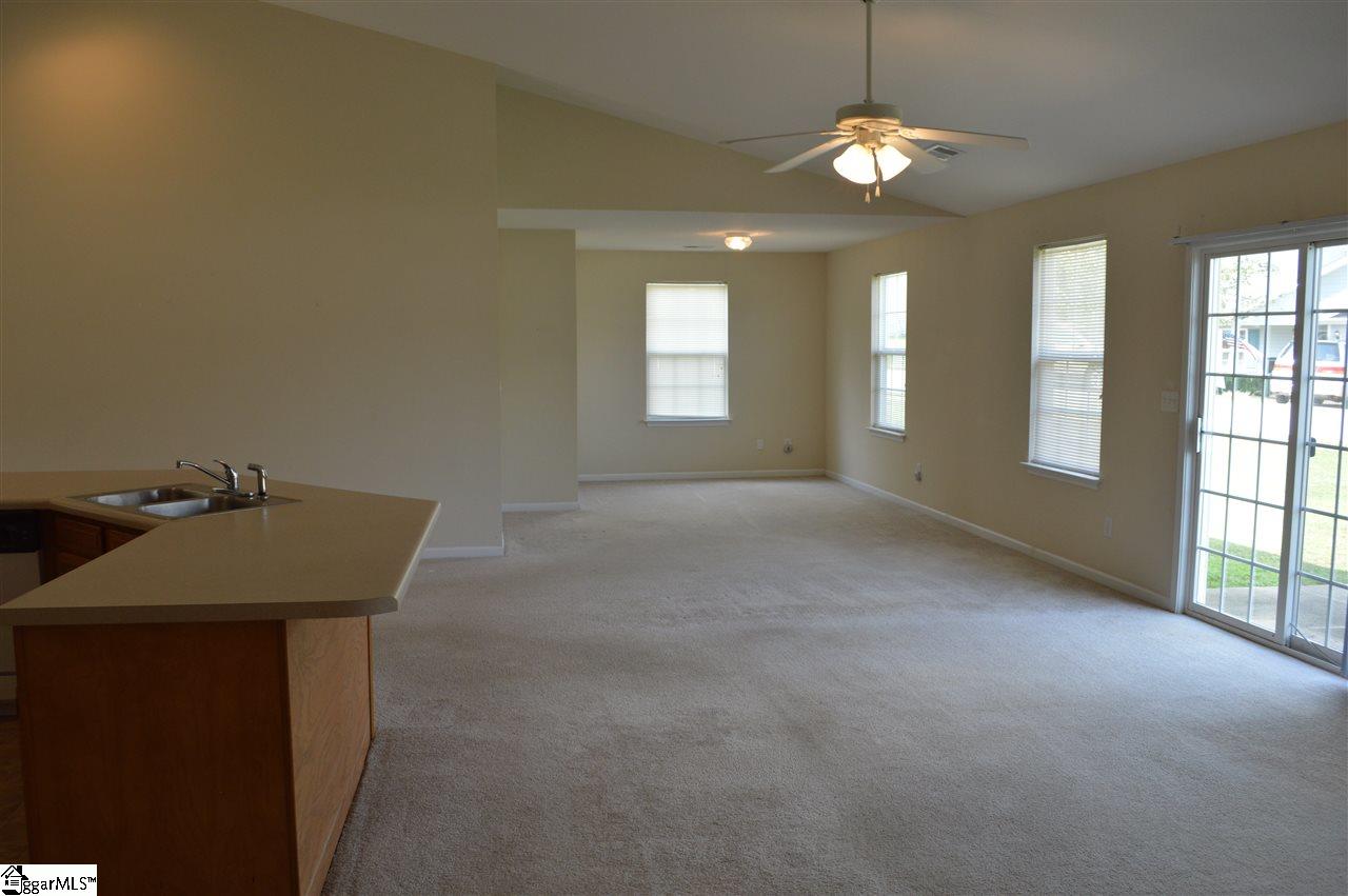 26 Dakota Road Greenville, SC 29617 - Photo 6 of 32 Gallery Image 6