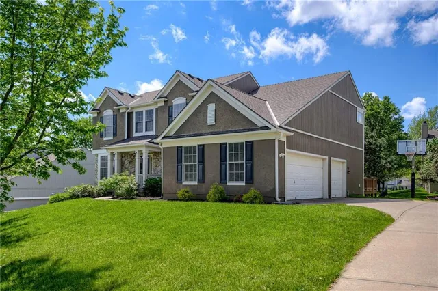 $690,000 | 14608 Chadwick Street, Leawood, KS 66224