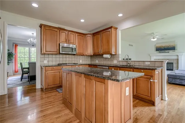 $690,000 | 14608 Chadwick Street, Leawood, KS 66224