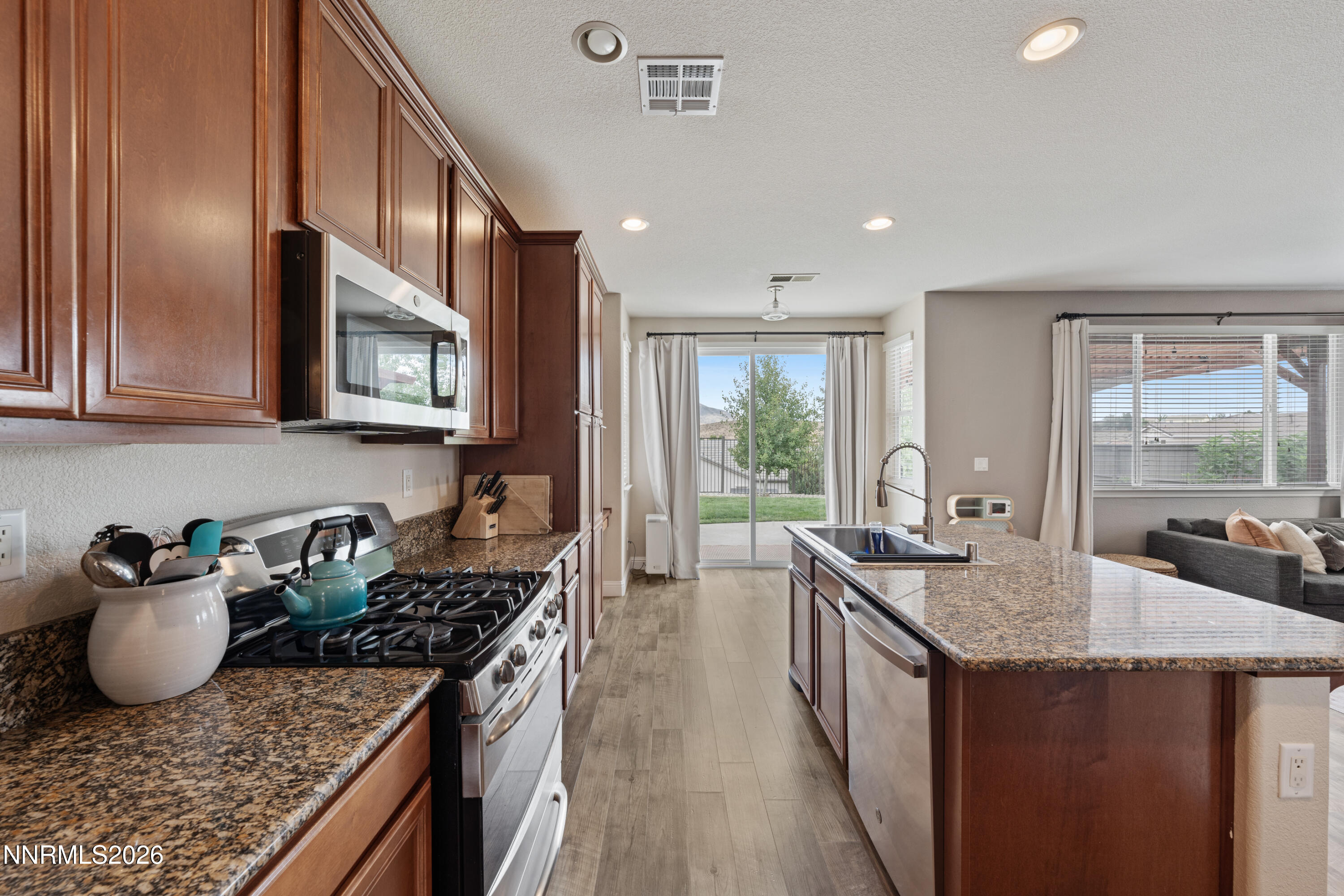7845 Opal Bluff Drive Reno, NV 89506 - Photo 9 of 39 DS203183