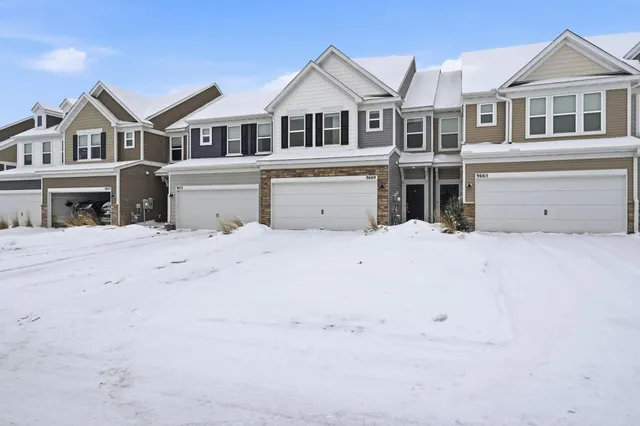 $400,000 | 9669 4th St Lane North, Lake Elmo, MN 55042