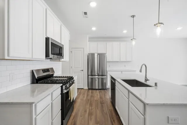 $400,000 | 9669 4th St Lane North, Lake Elmo, MN 55042