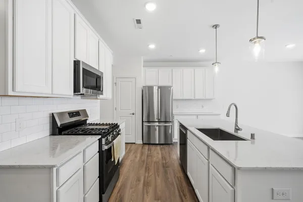 $390,000 | 9669 4th St Lane North, Lake Elmo, MN 55042