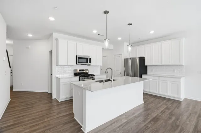 $400,000 | 9669 4th St Lane North, Lake Elmo, MN 55042