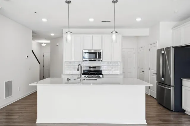 $400,000 | 9669 4th St Lane North, Lake Elmo, MN 55042