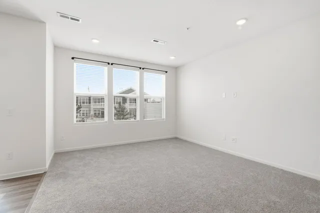 $400,000 | 9669 4th St Lane North, Lake Elmo, MN 55042