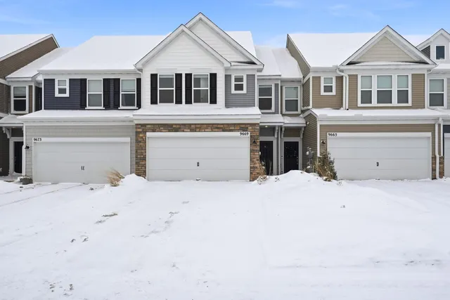 $400,000 | 9669 4th St Lane North, Lake Elmo, MN 55042