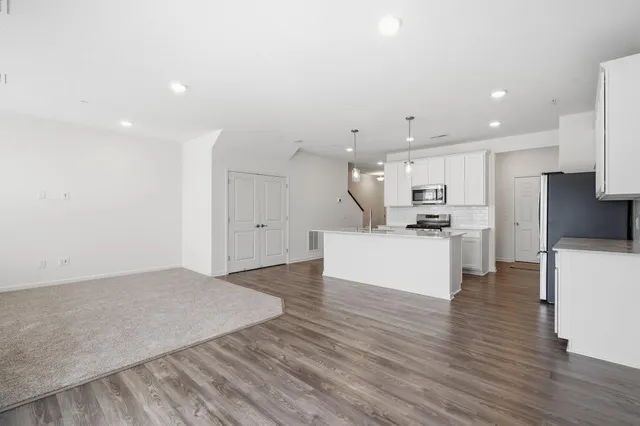 $400,000 | 9669 4th St Lane North, Lake Elmo, MN 55042