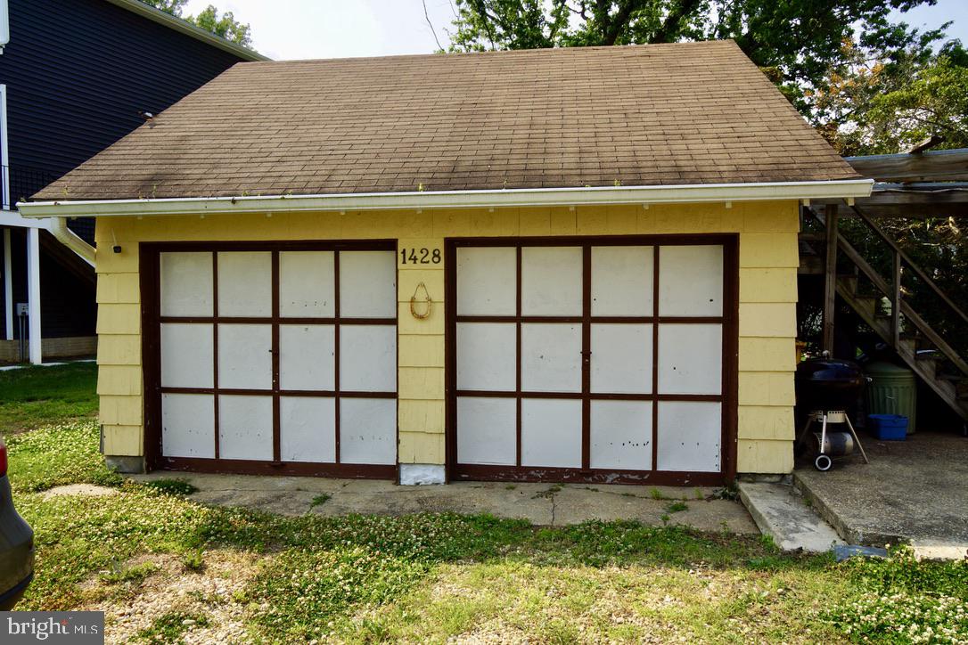 1428 Winnie Place Edgewater, MD 21037 - Photo 39 of 77 Oversized 2 car garage w/storage & room above