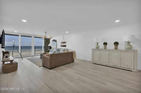 $1,497,000 | 2100 Ocean Drive South, Unit 3E, Jacksonville Beach, FL 32250