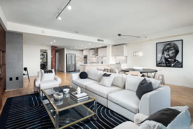 $1,365,000 | 1431 Pacific Highway, Unit 315, San Diego, CA 92101