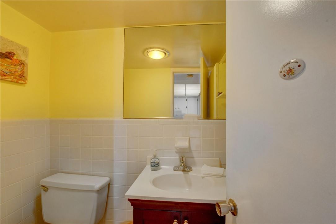 801 North Riverside Drive, Unit 3C Pompano Beach, FL 33062 - Photo 21 of 34 COMMUNITY BATHROOM