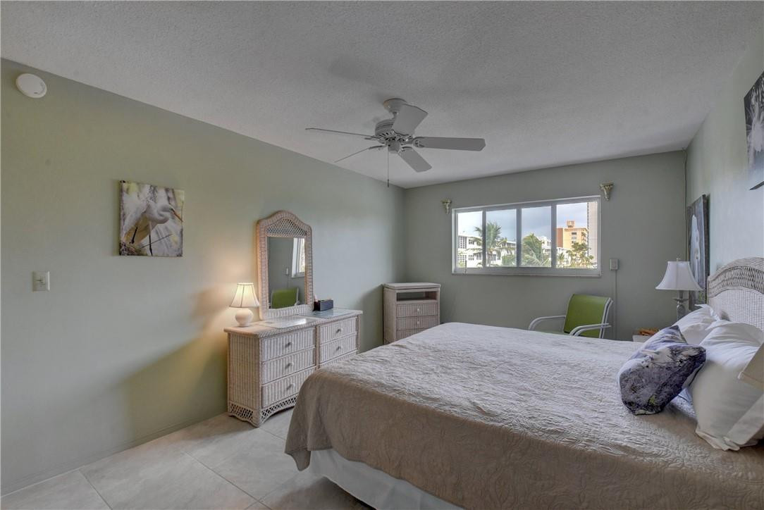 801 North Riverside Drive, Unit 3C Pompano Beach, FL 33062 - Photo 26 of 34 MASTER BEDROOM