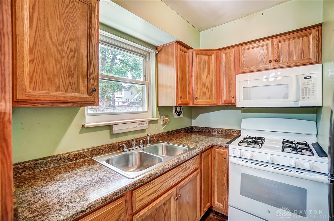 6834 River Road Cincinnati, OH 45233 - Photo 9 of 33 Gallery Image 9