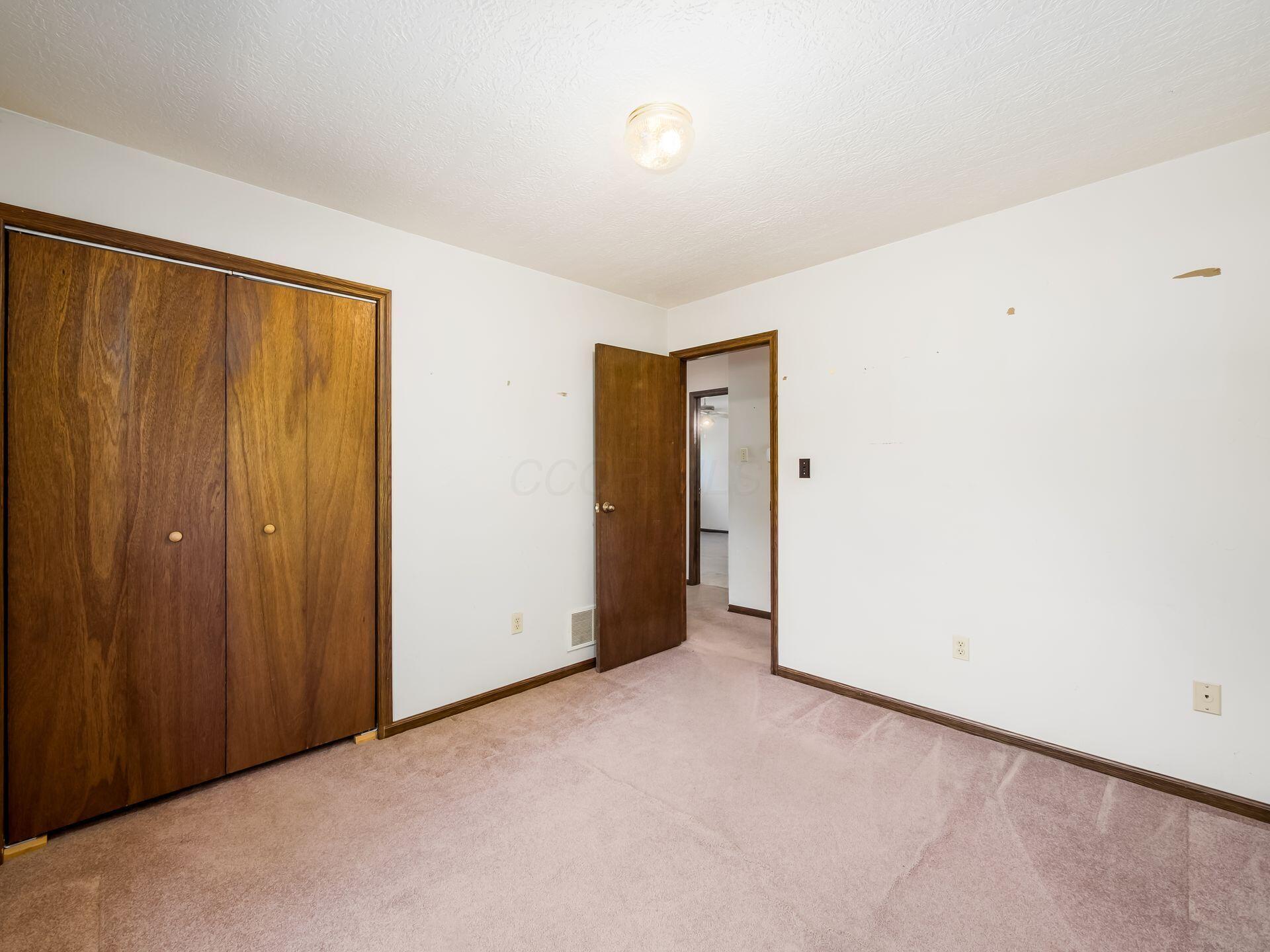 2084 Bunty Station Road Delaware, OH 43015 - Photo 24 of 49