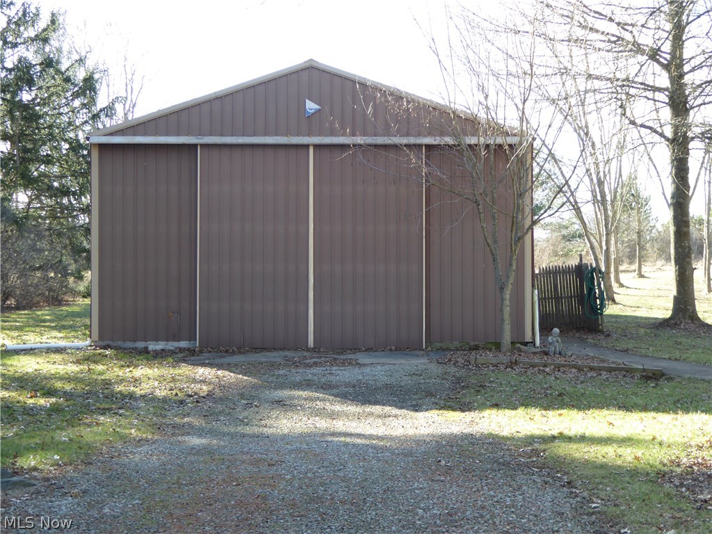 8564 Friendsville Road Lodi, OH 44254 - Photo 21 of 25 Ultimate man cave! 30' x 54' insulated barn.