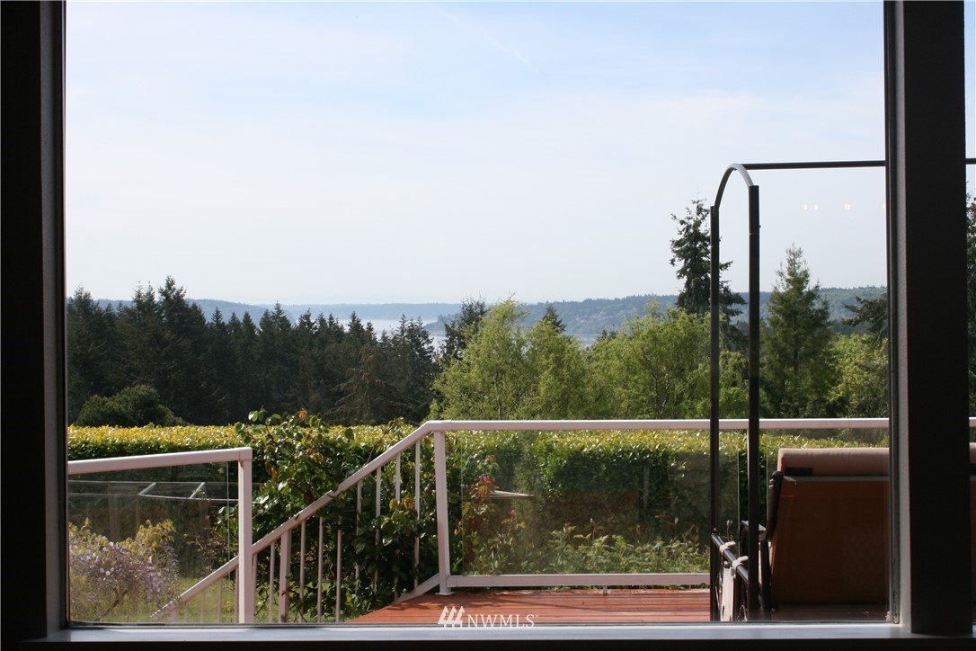 13260 Banner Road Southeast Olalla, WA 98359 - Photo 12 of 34 Gallery Image 12