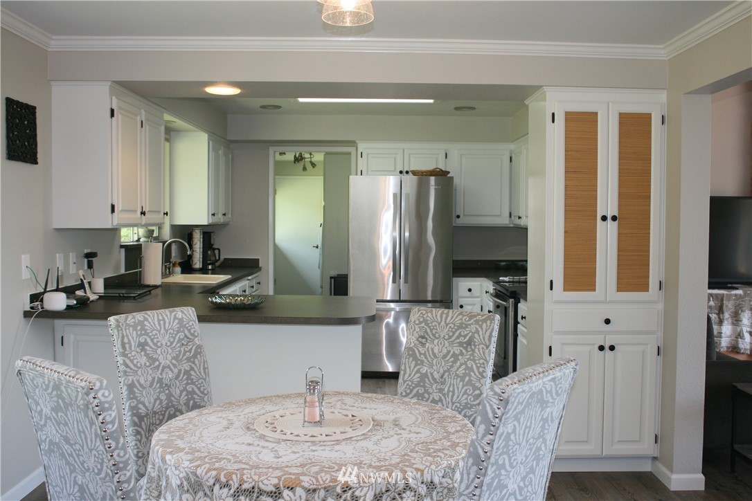 13260 Banner Road Southeast Olalla, WA 98359 - Photo 13 of 34 Gallery Image 13