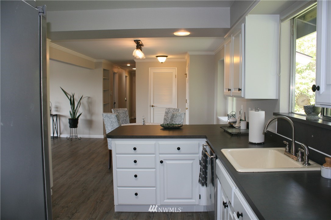 13260 Banner Road Southeast Olalla, WA 98359 - Photo 15 of 34 Gallery Image 15