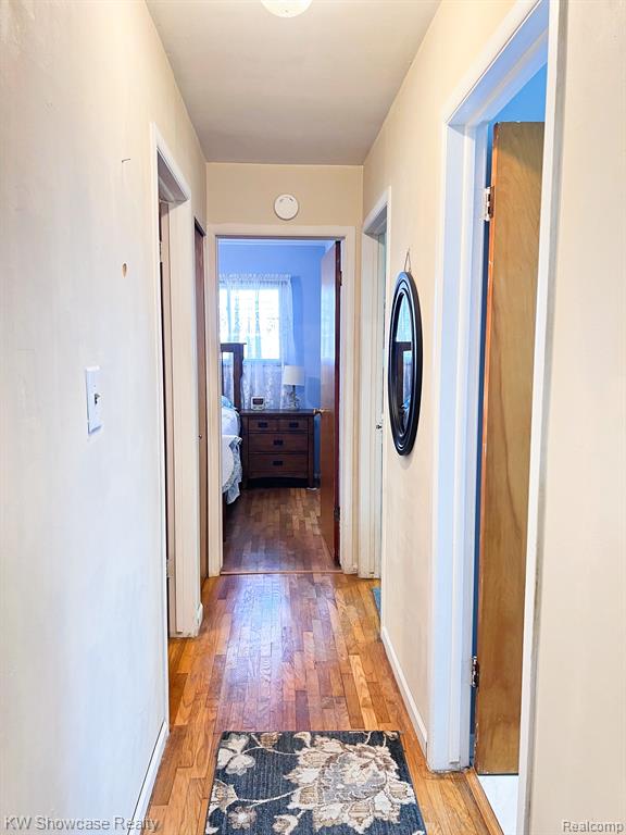 880 Lambkins Road Saline, MI 48176 - Photo 8 of 21 Gallery Image 8