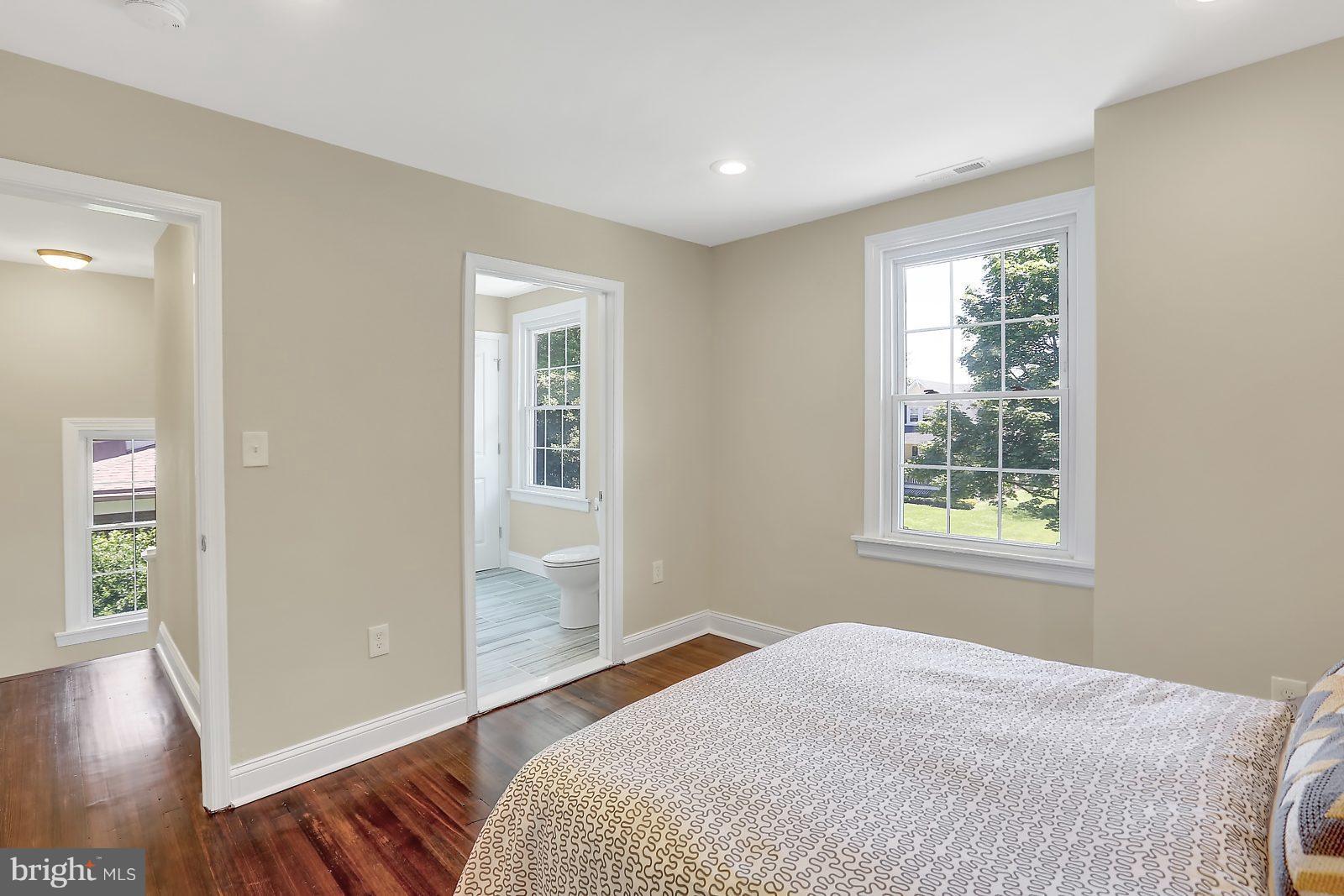 3610 Edgewood Road Baltimore, MD 21215 - Photo 12 of 29 Bedroom (Master)