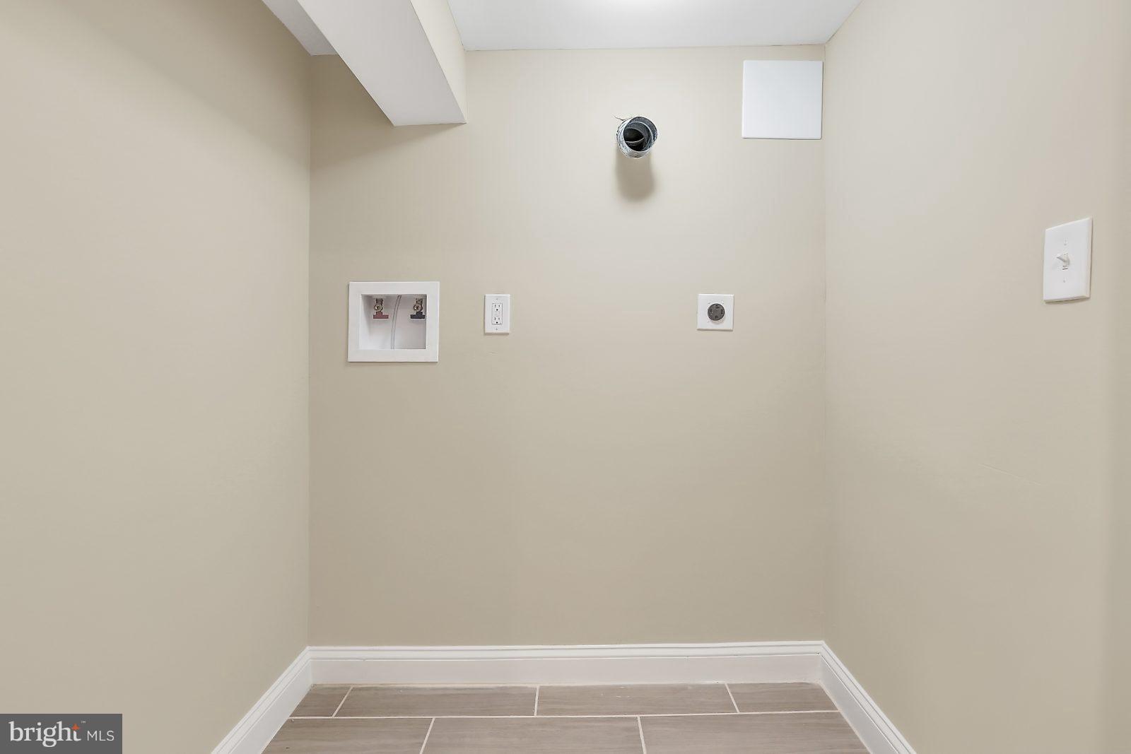 3610 Edgewood Road Baltimore, MD 21215 - Photo 22 of 29 Bath