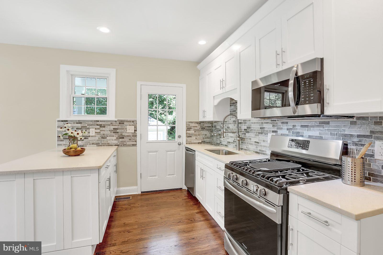 3610 Edgewood Road Baltimore, MD 21215 - Photo 9 of 29 Kitchen