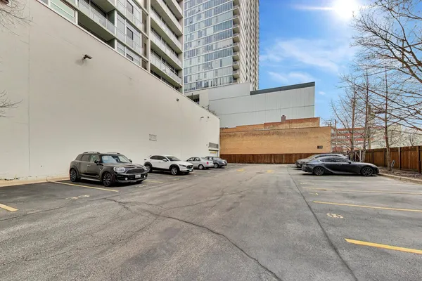 $320,000 | 1620 South Michigan Avenue, Unit 1124, Chicago, IL 60616